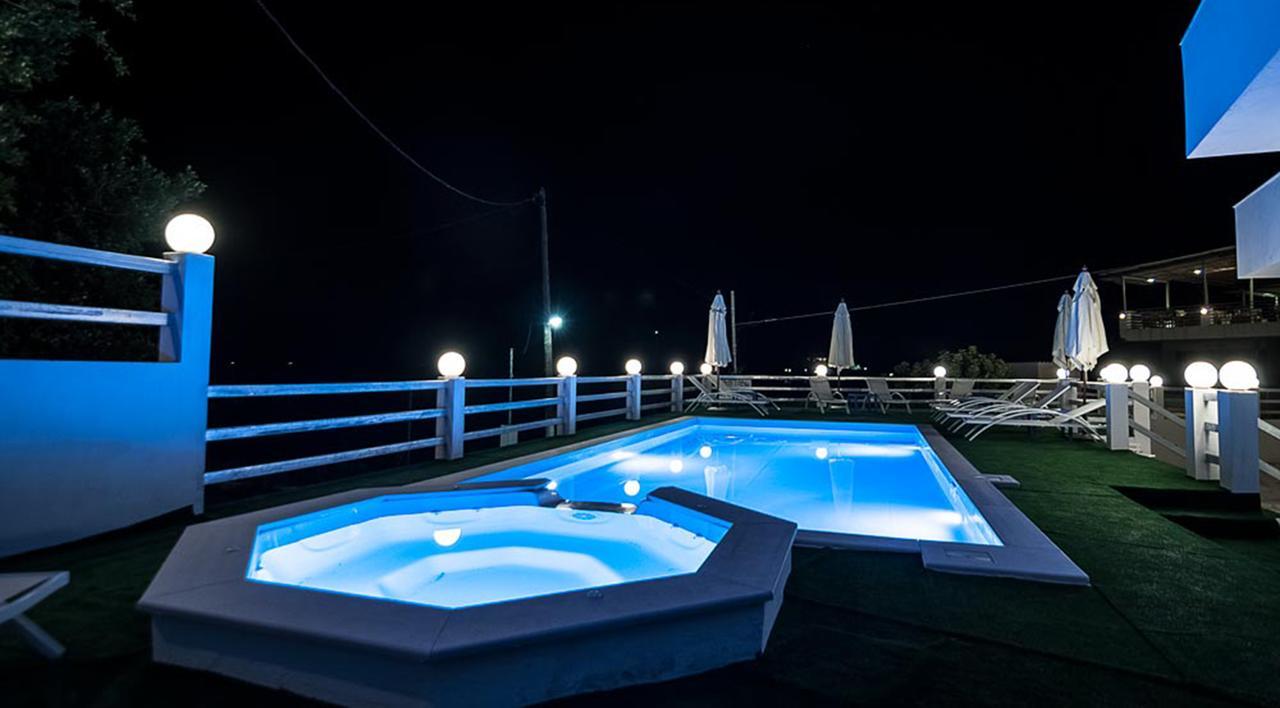 Paradiso Resort Agia Marina  외부 사진